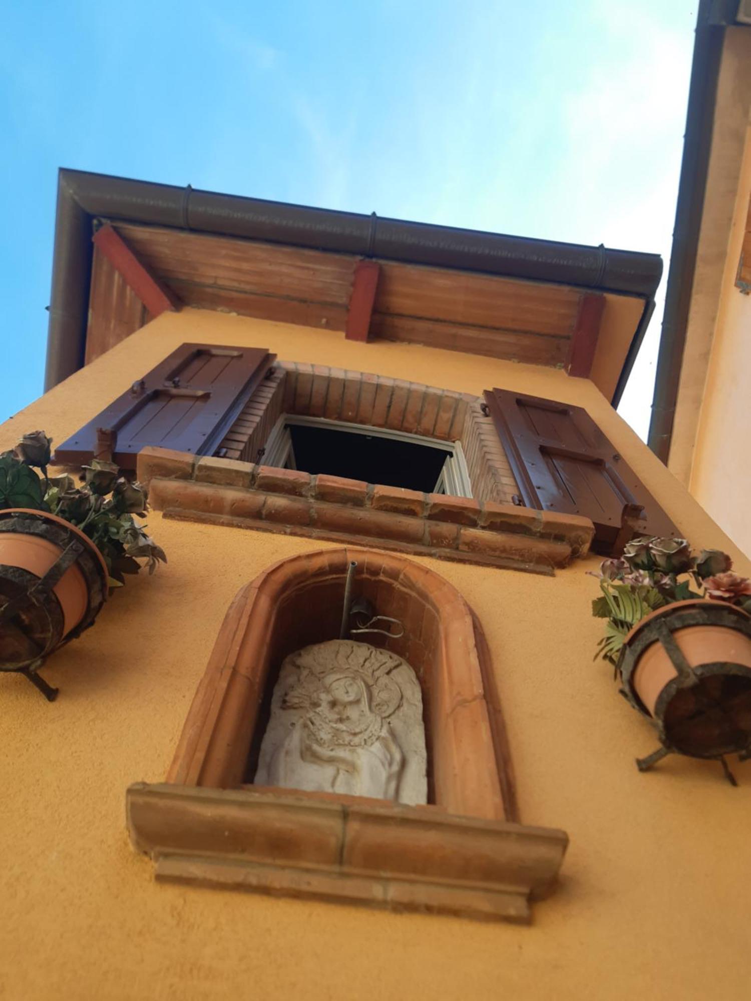 Novecento Apartment Bertinoro Bagian luar foto